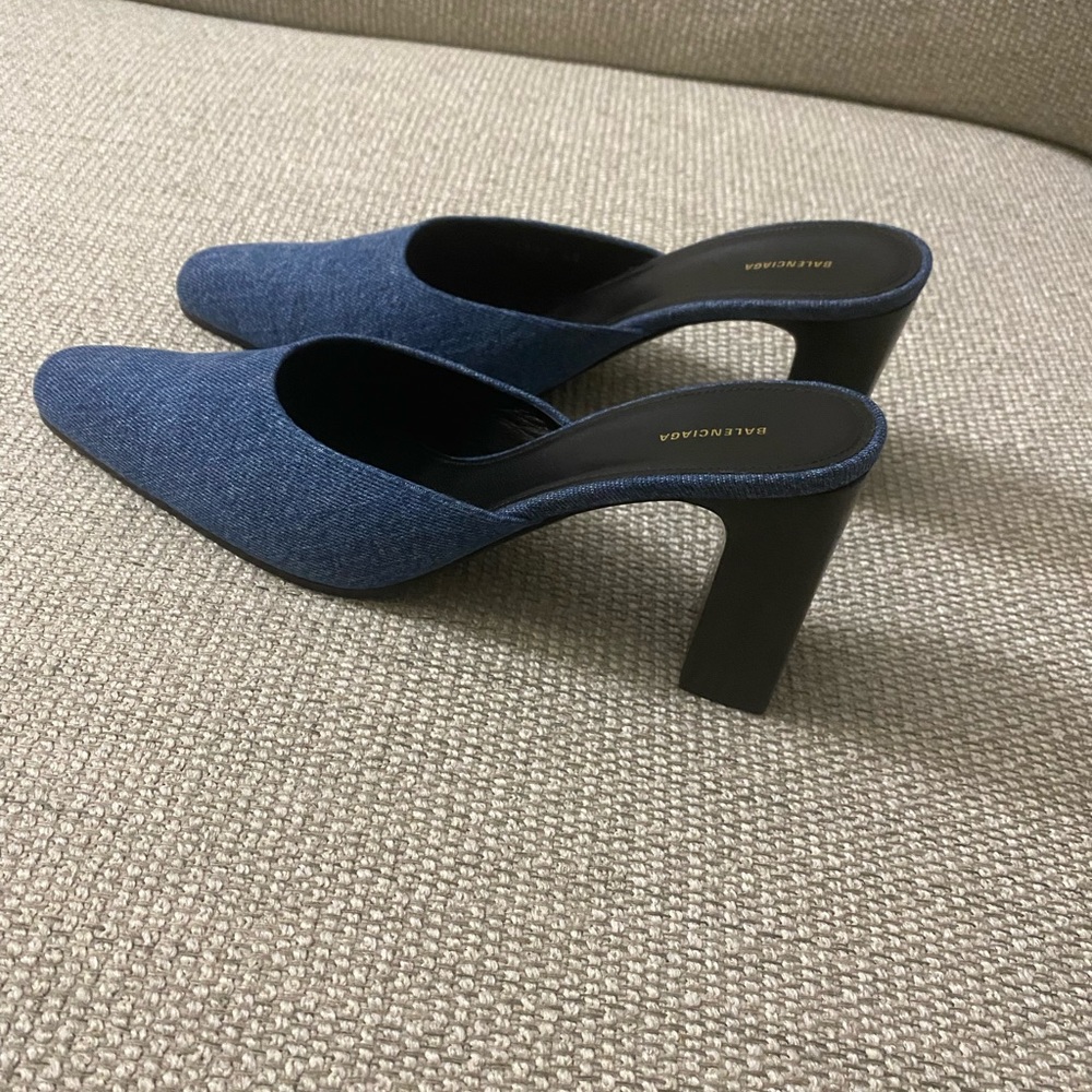 BALENCIAGA Denim Block Heel Mules Size 40 Blue NWT - Picture 4 of 8